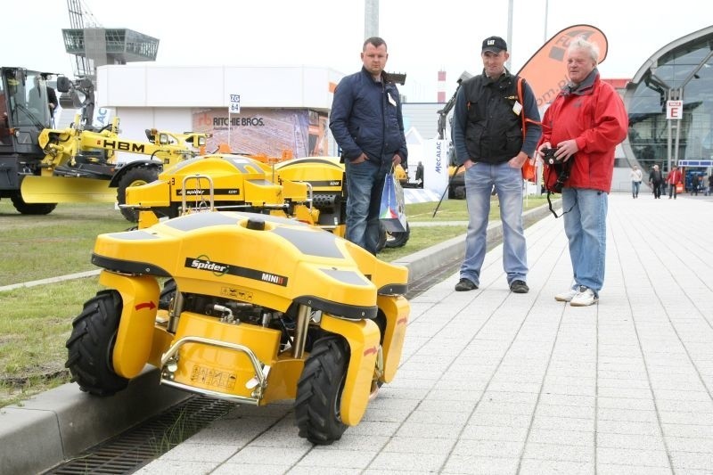 Spider mini – robot do zadań specjalnych, czyli koszenia...