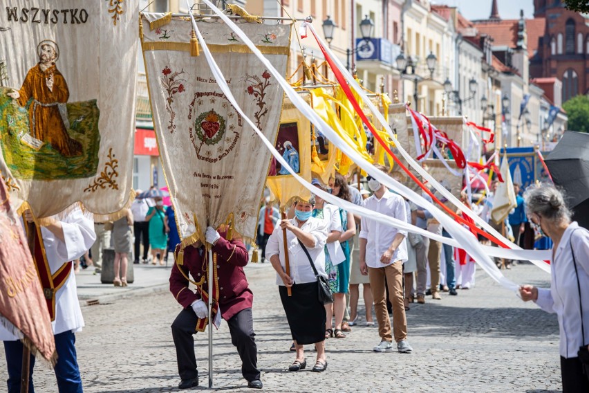 Boże Ciało 2020. Procesja miejska Bożego Ciała przeszła...