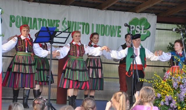Muzyczną atrakcją był występ zespołu „Sokoły" z Sokołowa.