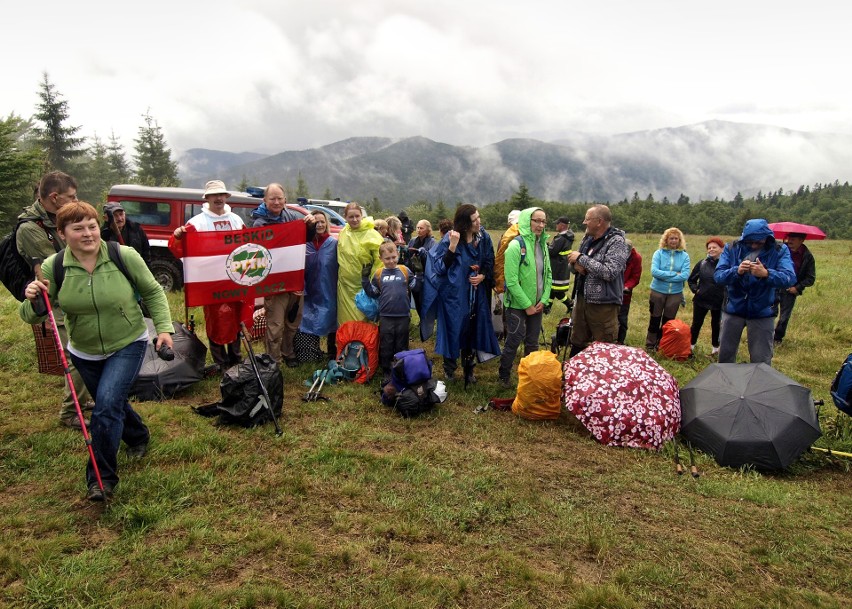 Odkryj Beskid Wyspowy. Mimo niesprzyjającej pogody pokonali Jasień [ZDJĘCIA]