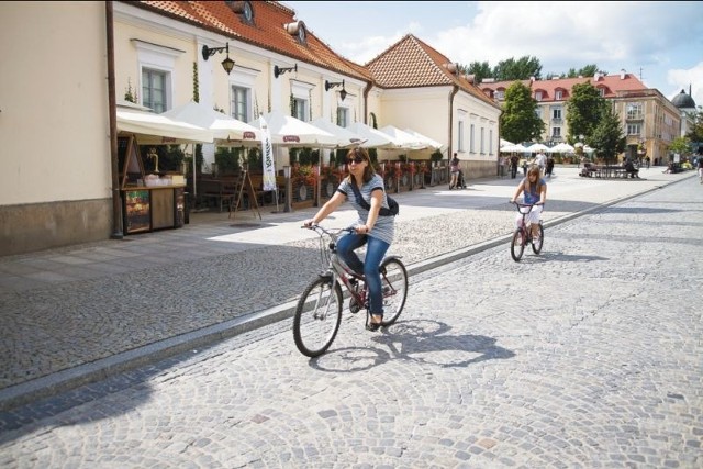 Rynek Kościuszki jest już otwarty dla rowerów