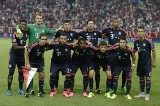 Bayern z "Lewym" zdobył Pireus! Spektakularny gol Muellera