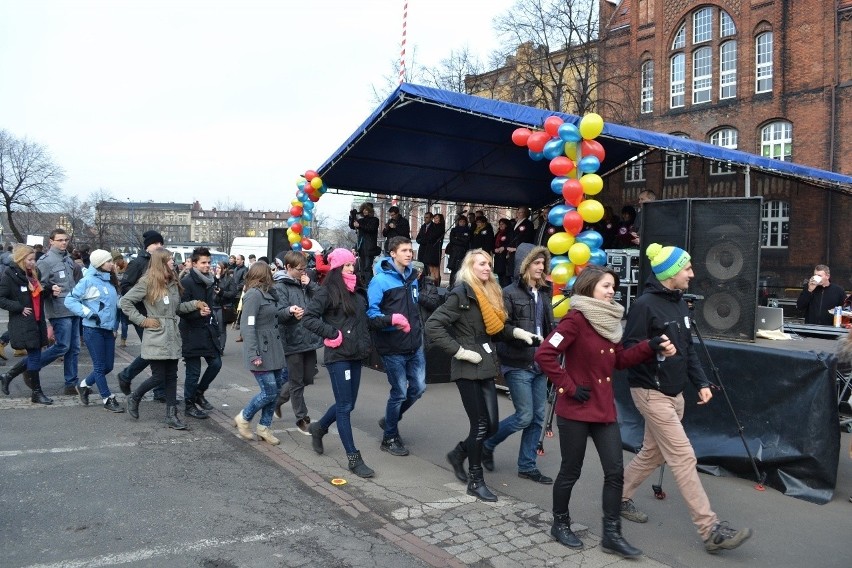 Studniówka 2014. Polonez Maturzystów w Zabrzu