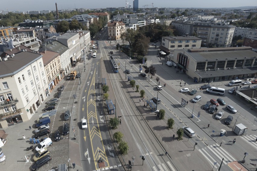 Kraków. Ulica Grzegórzecka przejdzie rewolucję. Zmienić ma się plac przy Hali Targowej [WIZUALIZACJE]