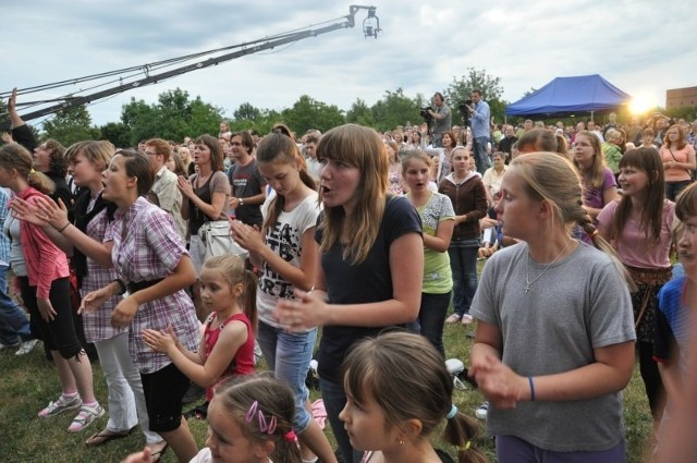 W czasie koncertu odbędzie się promocja płyty DVD stanowiąca zapis "Koncertu uwielbienia", który odbył się w czerwcu br. błoniach osiedla Armii Krajowej.