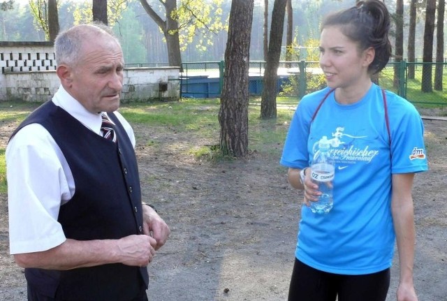 Trener Victorii Stalowa Wola, Stanisław Anioł, jest dumny ze swojej wychowanki, Joanny Jóźwik.