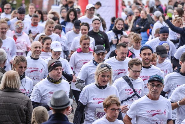30.09.2018, Gdańsk.  Międzynarodowy bieg Race For The Cure - symbol walki z rakiem piersi na całym świecie.