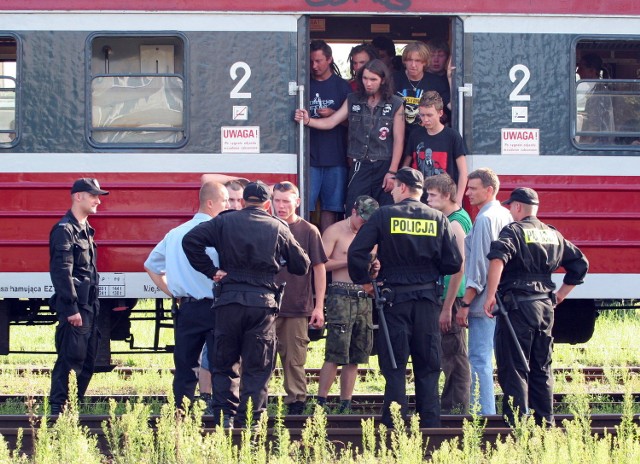 Do czwartku trwają ćwiczenia policji na kolei. policja przygotowuje się do Euro 2012.