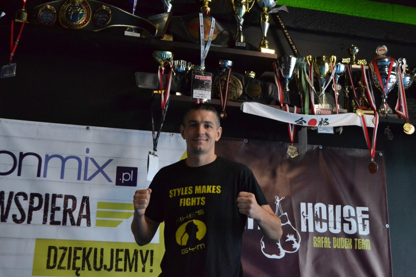 Rafał Dudek z Fight House Nowy Sącz w siedzibie klubu przy...