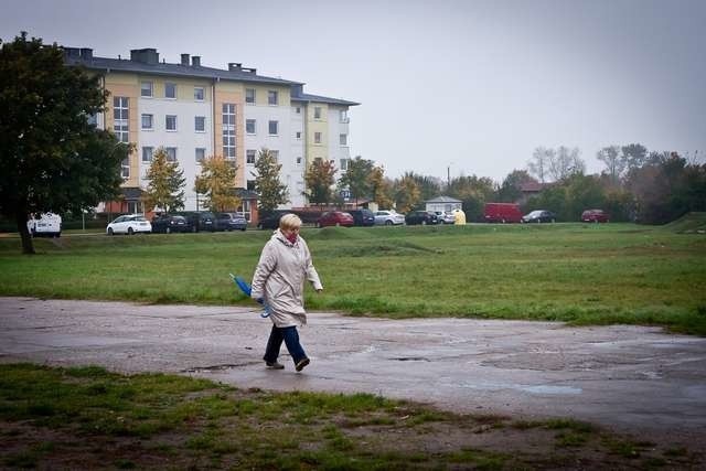 Według pierwotnego planu w rejonie ulicy Kossaka powstać miał duży plac zabaw, siłownia pod chmurką i wybieg dla psów. Część inwestycji powstanie jednak w późniejszym terminie