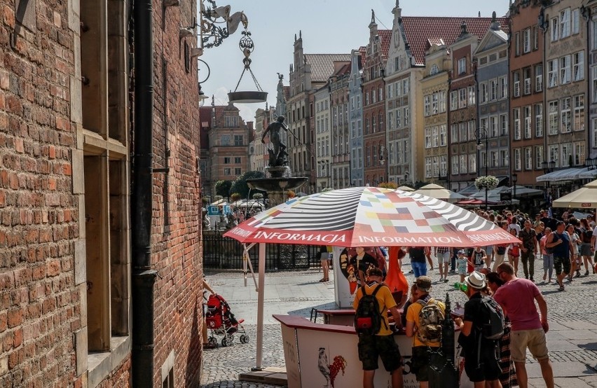 Jarmark św. Dominika w Gdańsku. Kolorowe stragany i tłumy kupujących [zdjęcia]