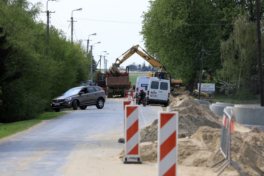 Przebudowa 2,3 kilometrowego odcinka drogi wojewódzkiej nr...