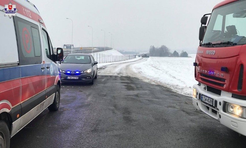 Atrapy bomb przy drodze ekspresowej koło Świdnika. 47-latek zgłosił się na komisariat