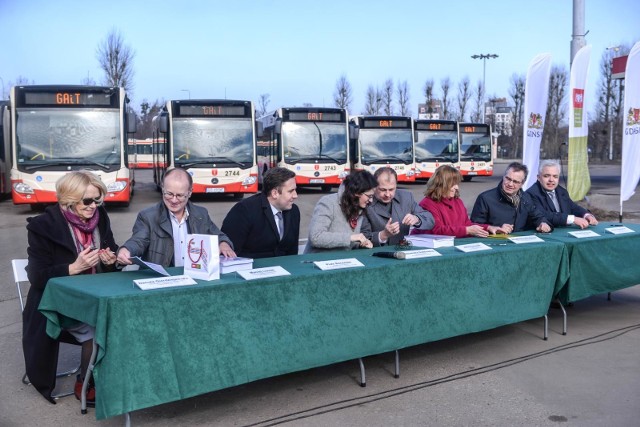 Podpisanie umowy na wynajem 48 nowych autobusów Mercedes Citaro [27.02.2019]