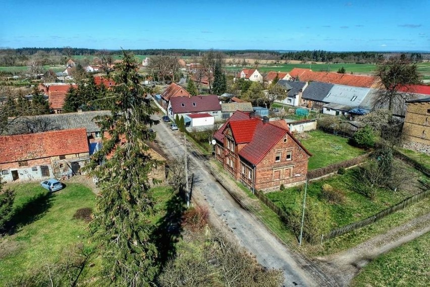 Wolimirzyce, wieś w Polsce, leżąca niemal w samym centrum...