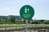 Poznań: Gdzie można pić alkohol nad Wartą? Postawiono znaki informacyjne [ZDJĘCIA]