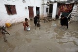 Deszcz i szalejące pioruny zabijają ludzi w Pakistanie. Władze wprowadziły stan wyjątkowy