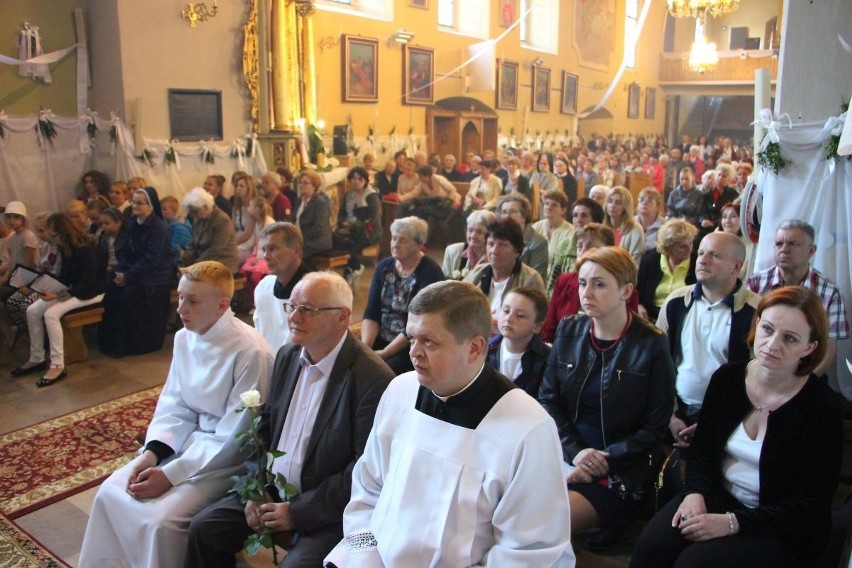 Tłumy na wprowadzeniu relikwii świętej Rity w Kazimierzy Wielkiej