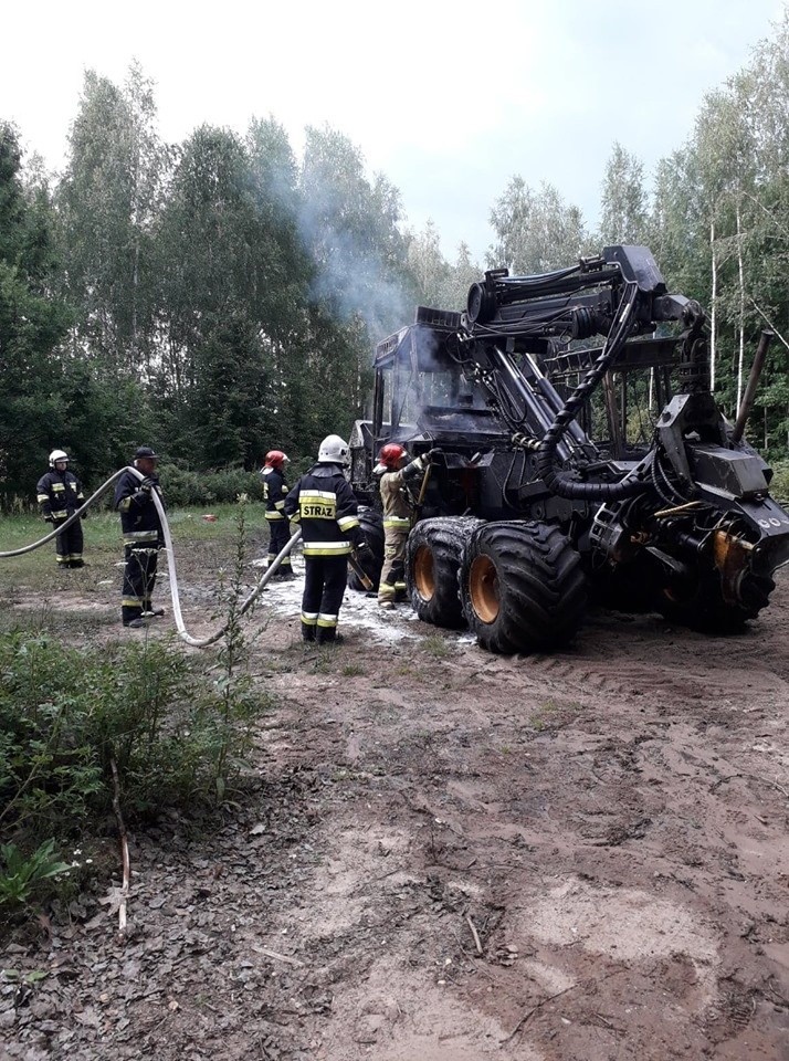 Górka. Pożar maszyn do wycinki drzew. Harvester i Forwarder...