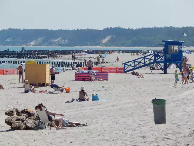 Wiosenne plażowanie, spacery po pięknym kurorcie i zaćmienie Słońca widziane z Ustki