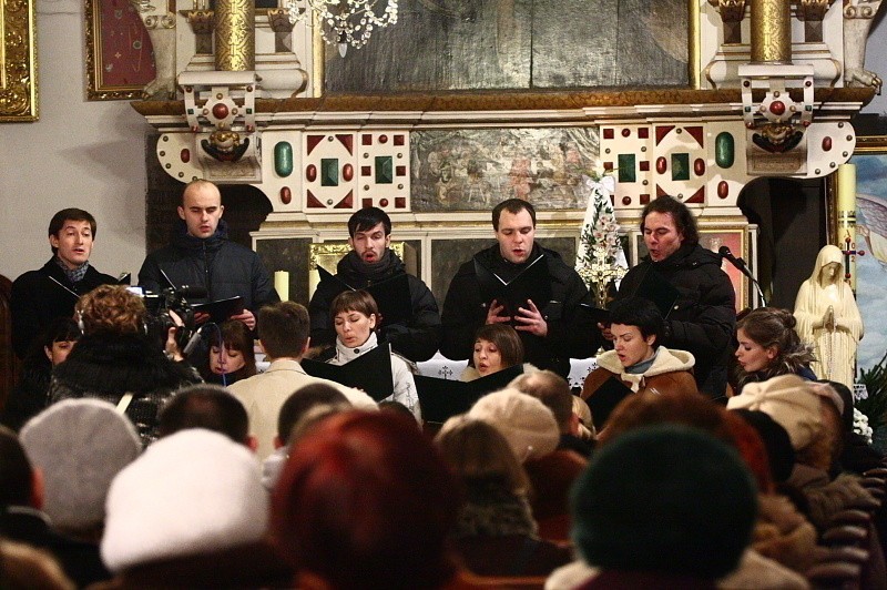 Koncert kolęd w słupskim kościele św. Jacka w wykonaniu chóru z Kaliningradu (fot. Krzysztof Piotrkowski)