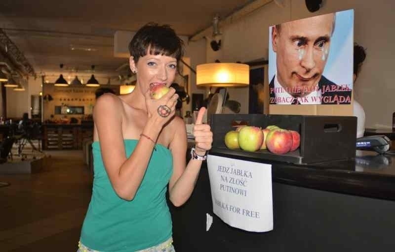 W salonie przy ul. Piotrkowskiej jabłka można jeść za...