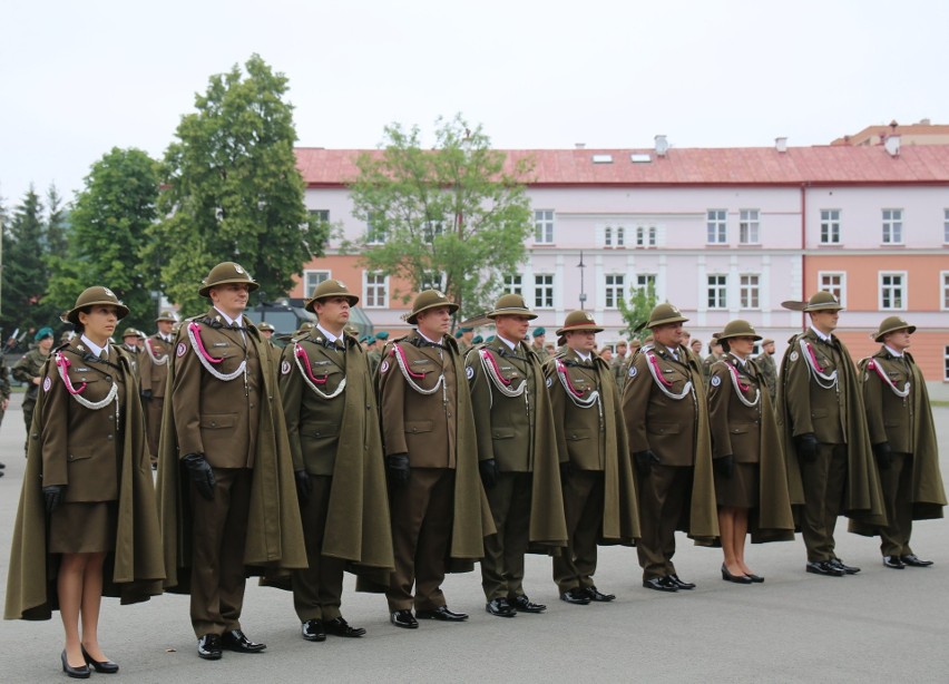 Czołgiści i podhalańczycy na obchodach święta Wojska Polskiego w Przemyślu [ZDJĘCIA]