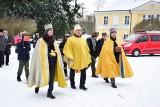 Orszak Trzech Króli 2024 przeszedł przez Lubostroń. Po mszy św. wierni kolędowali w pałacu