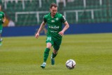 Kolejny piłkarz Warty Poznań z nowym kontraktem. To już trzeci zawodnik z przedłużoną umową przed sezonem. Zmiany także w pionie sportowym