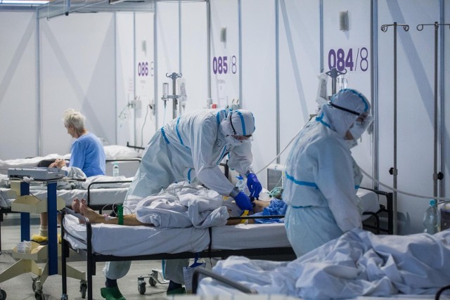 Jak tłumaczą przedstawiciele wielkopolskiego NFZ, poprawiająca się sytuacja epidemiczna pozwala na przywracanie kolejnych oddziałów do pracy sprzed pandemii.