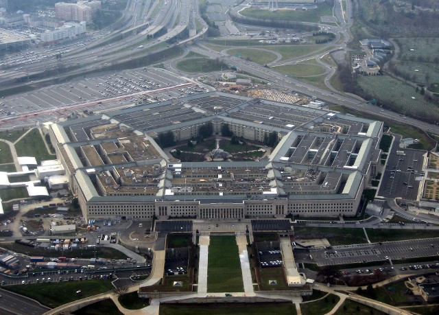 Pentagon zapewnia o swoim zobowiązaniu do obrony Polski