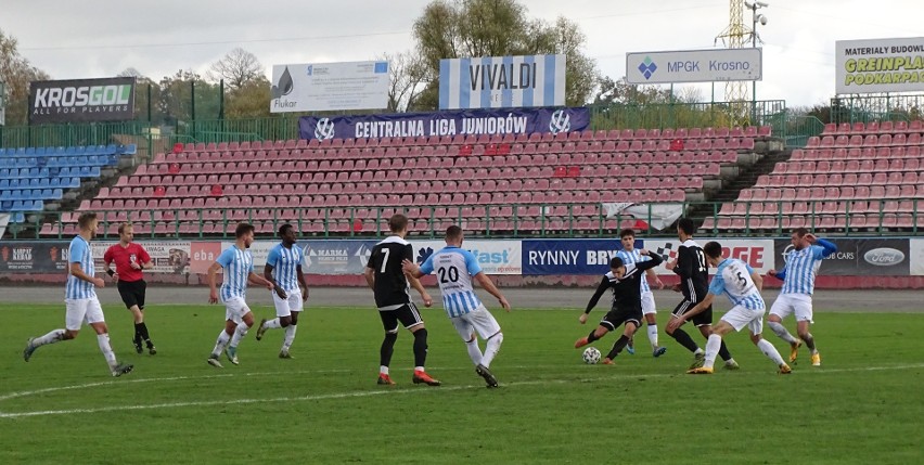 Piast Tuczempy pokonał Karpaty Krosno 2:0 i wrócił na...