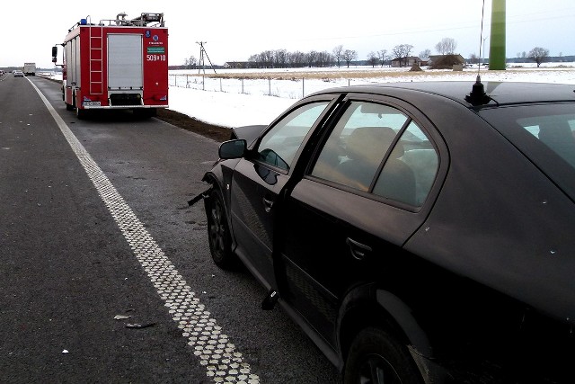 Wypadek na autostradzie A-2, za węzłem Wartkowice w stronę Poznania.