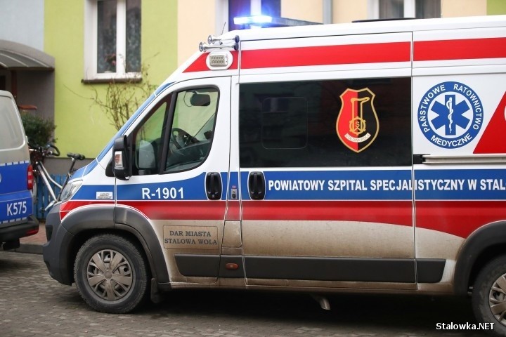 Tragedia w Stalowej Woli, 60-letni mężczyzna zginął w pożarze mieszkania [ZDJĘCIA]