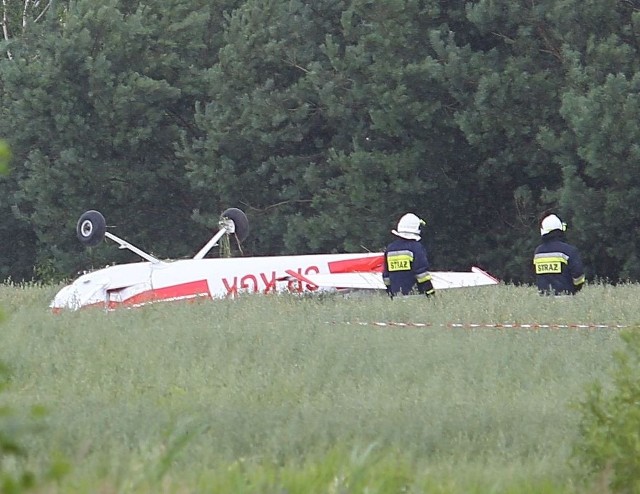 Po kolizji w powietrzu pod Radomiem jedna z maszyn lądowała awaryjnie pod Jedlińskiem.