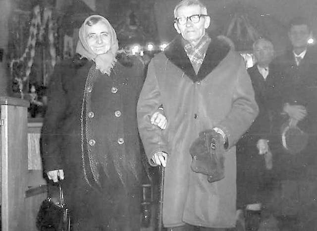 Dziadek Józef i babcia Janina przeżyli wspólnie wiele lat. jubileusz 50-lecia pożycia małżeńskiego obchodzili w 1982 roku