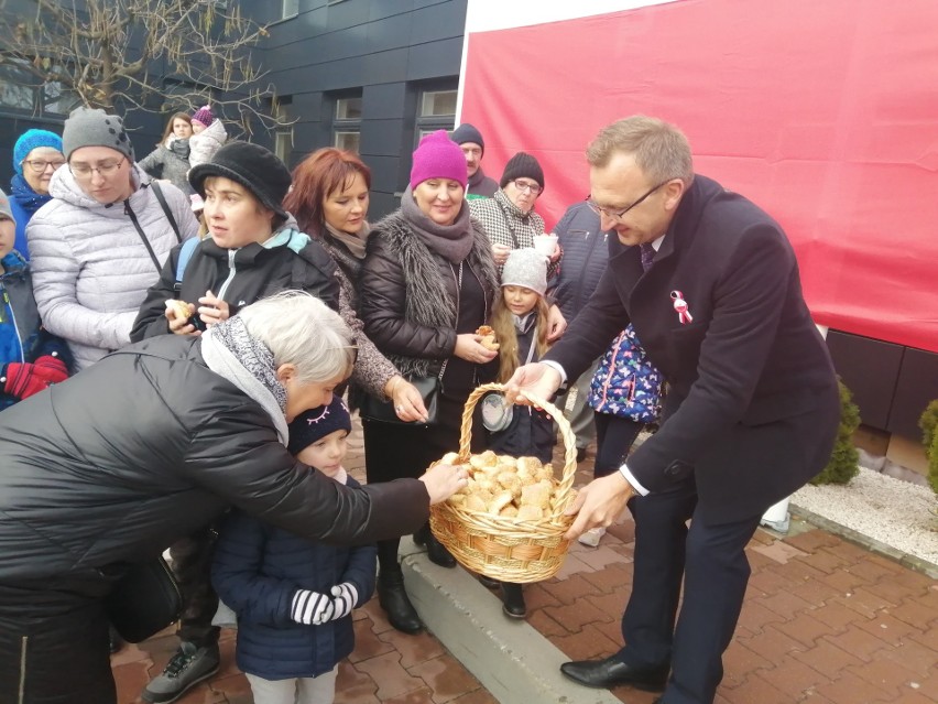 Po rogale do starosty Marcina Piwnika ustawiły się całe...