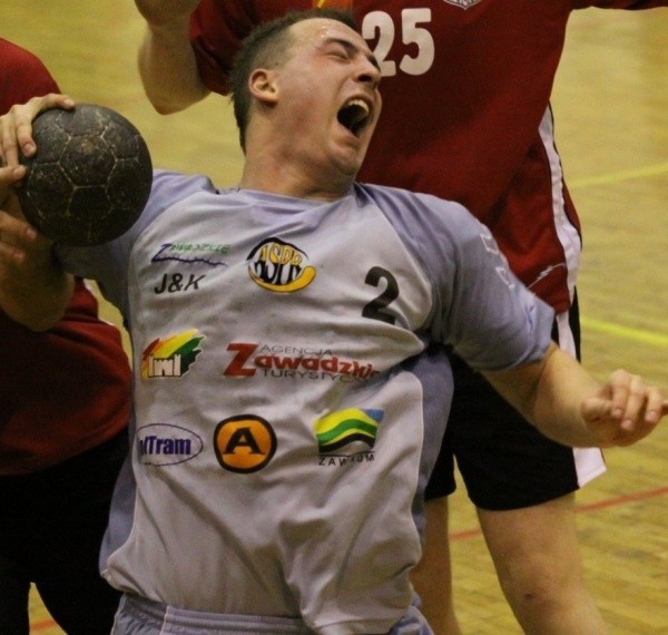Dominik Droździk (z piłką) wybrał ofertę z Zabrza.