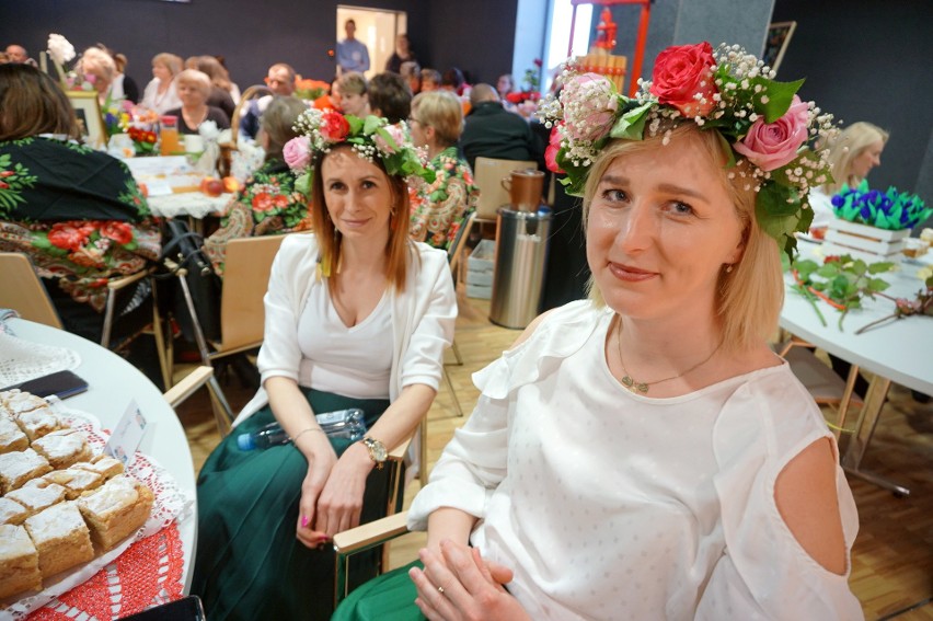 Konkurs kół gospodyń wiejskich z woj. lubelskiego. Babcine szarlotki w LCK. Zobacz zdjęcia