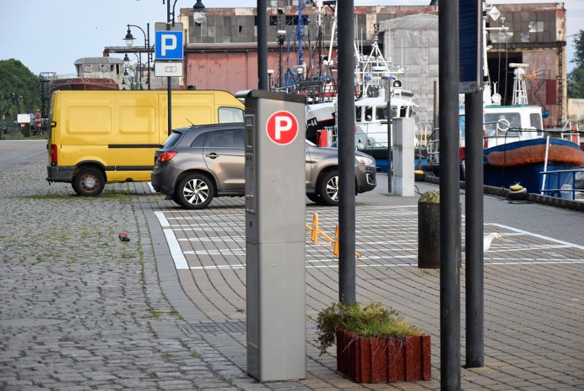 Na Bulwarze Portowym w Ustce obowiązuje strefa płatnego...