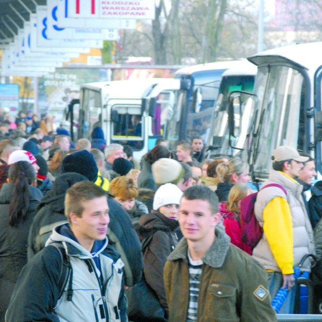 Od wczoraj pasażerowie słupskiego PKS muszą więcej płacić za bilety autobusowe.