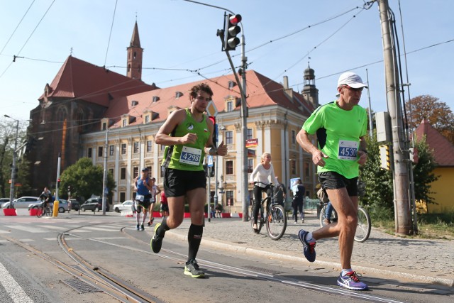 Trasa 34. PKO Wrocław Maratonu tradycyjnie przebiega przez najładniejsze miejsca Wrocławia