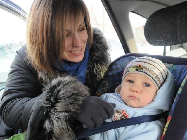Sylwia Czarnecka, mama Antka, chciałaby oddać go do żłobka od września. - Boję się, że będzie dużo chętnych, więc mam nadzieję, że powstanę żłobki niepubliczne i kłopoty się nie pojawią