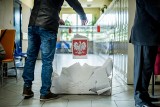 Wybory samorządowe 2018 w Myszkowie: Rozpoczęło się głosowanie w drugiej turze wyborów. Wyłoni nowego burmistrza