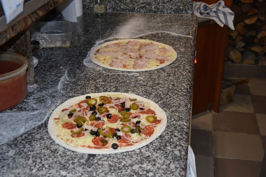 La Favorita to najlepsza pizzeria 2015 w regionie i w Radomiu. Poleca tradycyjną włoską pizzę