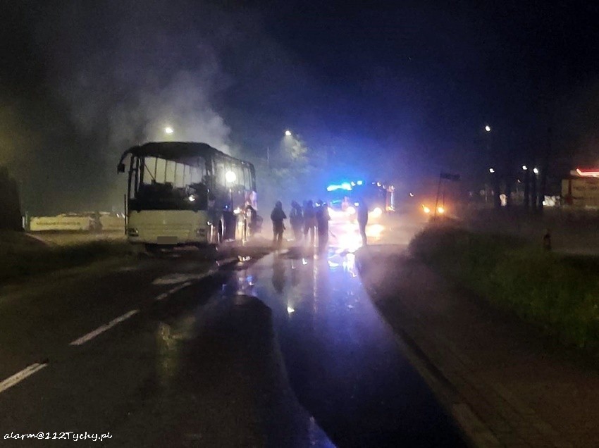Pożar autobusu w Imielinie nastąpił z powodu zwarcia...