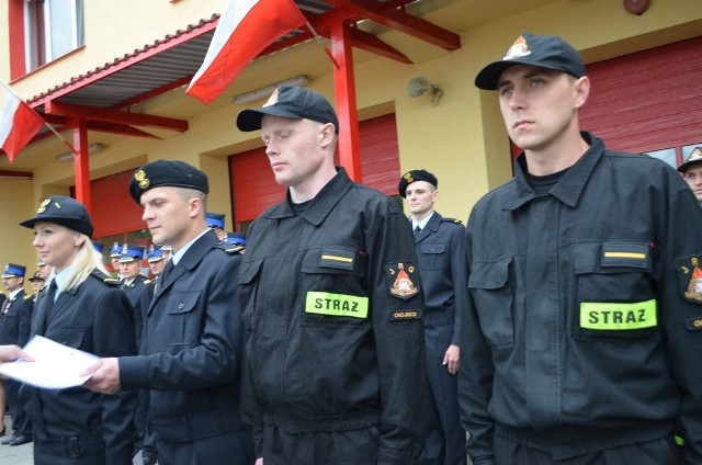Awanse na starszego strażaka dostali Joanna Kowalczyk, Marcin Dończyk, Mateusz Przytarski i Paweł Gabiec.
