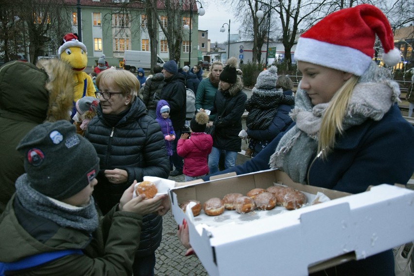 W parku przy miasteckim ratuszu zorganizowano imprezę...