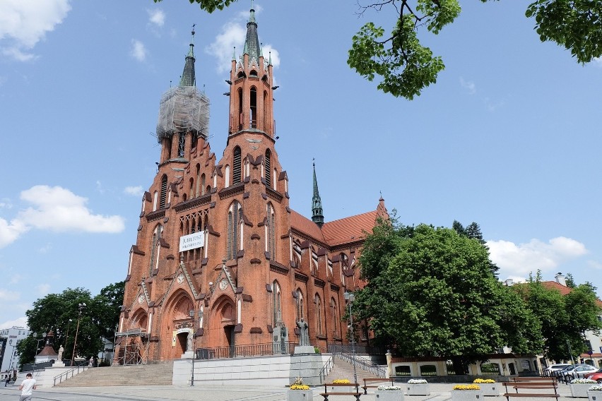 Białystok. W kościołach zbierane są podpisy za obywatelskim projektem ustawy Stop LGBT. Ma zakazać parad równości