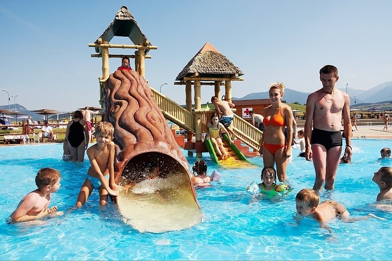 Aquapark oferuje wiele wodnych atrakcji